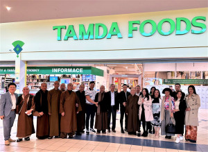 TIN CH SÉC: Đoàn Chư tôn đức TWGHPGVN thăm công ty Tamda Food
