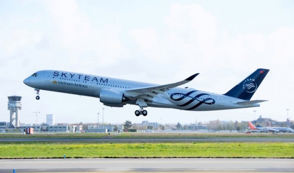 VIETNAM AIRLINES ĐÓN MÁY BAY A350 THỨ 12 ĐẶC BIỆT MANG DẤU ẤN SKY TEAM