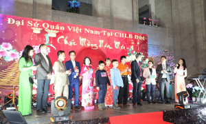 TIN NHANH: ĐẠI SỨ QUÁN VN TẠI ĐỨC TỔ CHỨC ´TẾT CỘNG ĐỒNG XUÂN KỶ HỢI 2019´ TẠI BERLIN