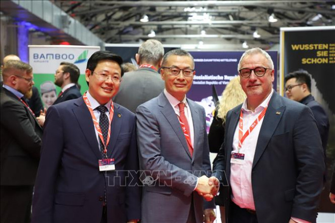 VIỆT NAM THAM GIA NGÀY HỘI CỦA CÁC DOANH NGHIỆP VỪA VÀ NHỎ TẠI ĐỨC 