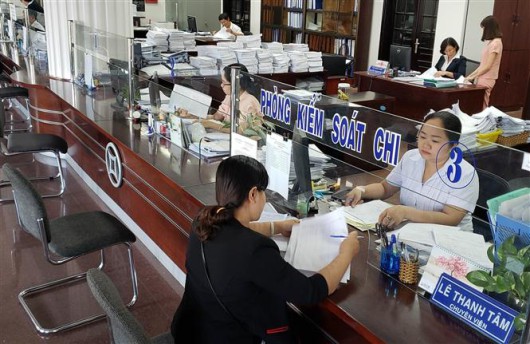 Sửa quy định về kê khai, thu, nộp phí, lệ phí tại Việt Nam