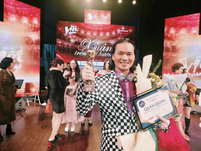 Tony Thụy Vũ  giành cú đúp giải nhất tại cuộc thi “Tiếng hát Việt toàn cầu”