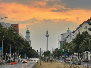 TIN NÓNG BERLIN: Thượng nghị sĩ kinh tế Berlin Franziska Giffey (SPD) bị tấn công