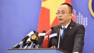 Việt Nam kiên quyết phản đối mọi hoạt động vi phạm chủ quyền Hoàng Sa, Trường Sa