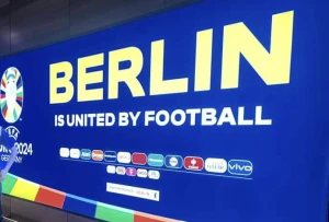 EURO 2024: Khung thành khổng lồ tại khu vực Fanzone Berlin được rao bán