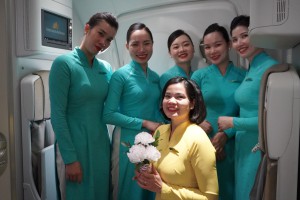 ALBUM: Phi hành đoàn VN036 VietnamAirlines khiến du khách hài lòng (Frankfurt-Hà Nội 1.8.2024)