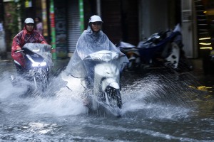 Thời tiết ngày 11/8: Bắc Bộ mưa dông, cục bộ có nơi mưa to