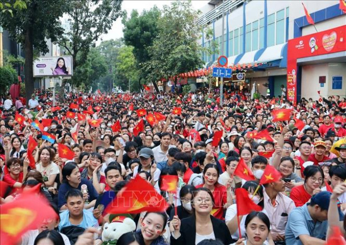 TIN QUÊ HƯƠNG: Bức tranh dân số Việt Nam sau 50 năm đất nước thống nhất