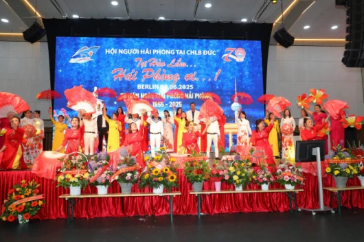 NGƯỜI HẢI PHÒNG CHLB ĐỨC GẶP GỠ MÙA HÈ 2025