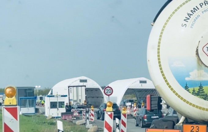 TIN NÓNG: Poland bắt đầu kiểm tra tại 52 điểm biên giới với Đức, gây lo ngại cho các doanh nghiệp