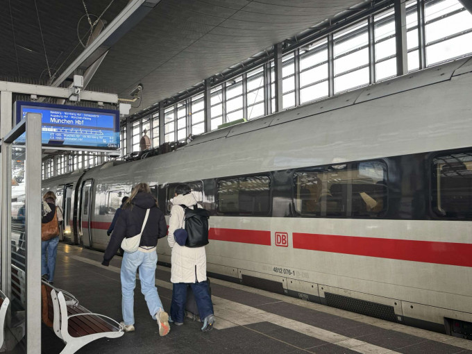 ICE THÔNG BÁO: Từ cuối tháng 8, hành trình của các chuyến tàu ICE giữa Berlin và München sẽ dài hơn