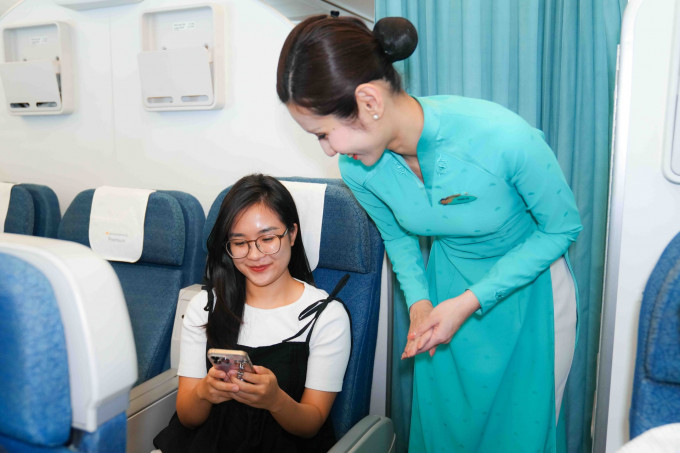 Vietnam Airlines triển khai dịch vụ kết nối internet trên máy bay