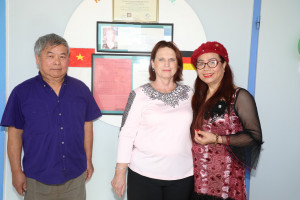 NHÂN DỊP 50 NĂM QUAN HỆ VIỆT-ĐỨC GẶP BÀ TAMARA HỘI TRƯỞNG HỘI TRỐNG CƠM