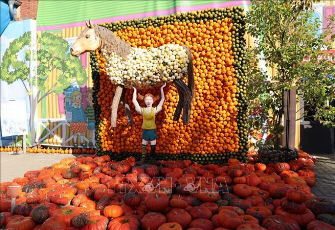 Khi bí ngô biết 'kể chuyện' về những người phụ nữ truyền cảm hứng tại trang trại Klaistow CHLB Đức