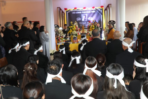 ALBUM:  THƯƠNG TIẾC TIỄN ĐƯA CHÁU VÕ QUỐC ANH VỀ NƠI AN NGHỈ CUỐI CÙNG TẠI BERLIN