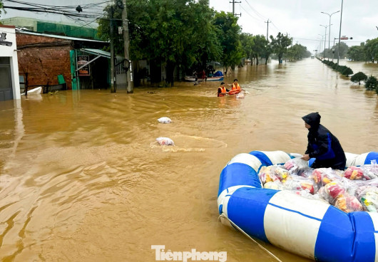 TIN QUÊ HƯƠNG 1.11.2025: Lũ dâng trở lại ở Huế, lên nhanh ở Hà Tĩnh – Quảng Trị