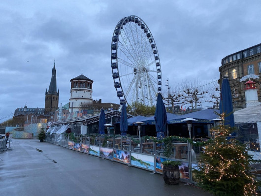 THÔNG BÁO TỪ CẢNH SÁT TẠI CHỢ GIÁNG SINH 2025: Mưu mẹo của kẻ trộm cắp, người dân chú ý