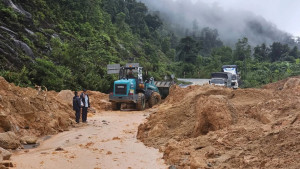 BÁO ĐỨC ĐƯA TIN: Vụ tai nạn xe buýt khiến nhiều người thiệt mạng tại Việt Nam