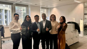 Đại sứ Nguyễn Đắc Thành thăm văn phòng FPT mới khai trương tại Frankfurt, Đức