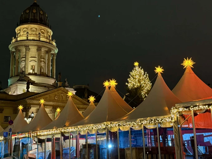 TIN BERLIN BÀ CON CẦN BIẾT: Quận Friedrichshain-Kreuzberg cấm ĐỐT PHÁO kéo dài