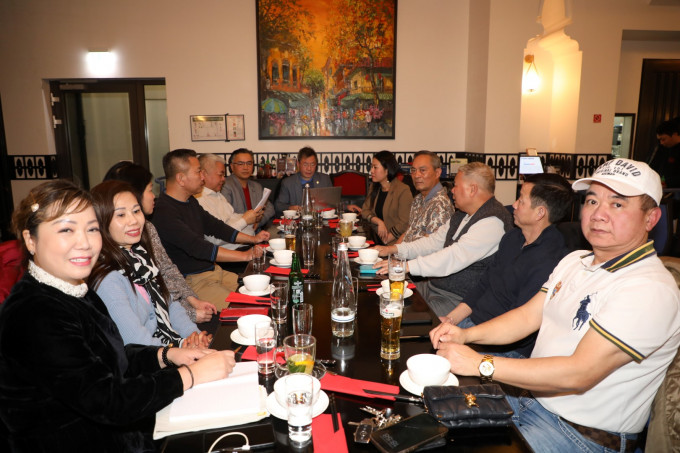 HỌP TRÙ BỊ RA MẮT HỘI NGƯỜI NINH BÌNH TẠI CHLB ĐỨC