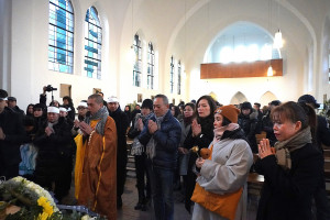 ALBUM: LỄ AN TÁNG CHÁU VÕ QUỐC ANH TẠI BERLIN (1.12.2025)