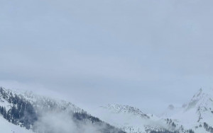 Canada: Bão lớn gây mất điện diện rộng, cảnh báo nhiệt độ xuống -45 độ C