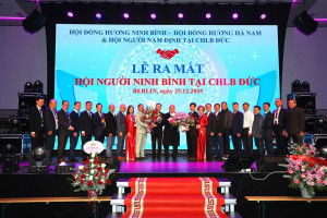 LỄ RA MẮT HỘI NGƯỜI NINH BÌNH TẠI CHLB ĐỨC – DẤU MỐC ĐÁNG NHỚ CỦA TÌNH ĐỒNG HƯƠNG
