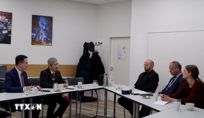 Lãnh đạo Đảng Cánh tả Đức: Việt Nam là hình mẫu phát triển đáng chú ý ở khu vực