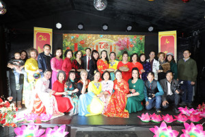 ALBUM:  CLB THÂN THIỆN BERLIN GIAO LƯU GẶP GỠ MỪNG XUÂN