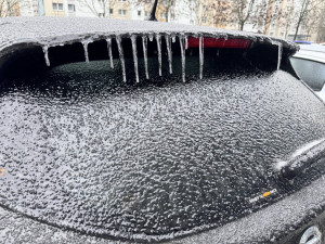 THỦ ĐÔ BERLIN RỐI LOẠN DO THỜI TIẾT BĂNG GIÁ VÀ MƯA PHÙN: Giao thông công cộng tê liệt