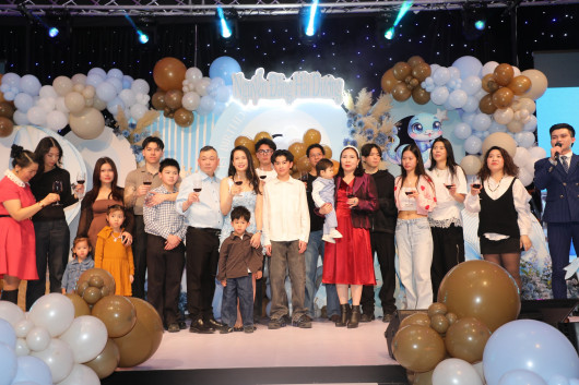 MỪNG CHÁU HẢI.DƯƠNG TRÒN 1 TUỔI. TẠI BERLIN