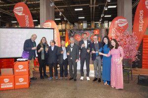 ALBUM: Quảng bá Nông sản & Trái cây trong "Ngày Việt Nam" tại siêu thị Selgros Lichtenberg