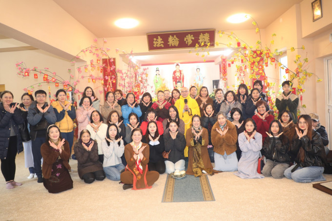 ẤM ÁP DỰ LỄ RẰM THÁNG GIÊNG TẠI CHÙA PHỔ ĐÀ BERLIN