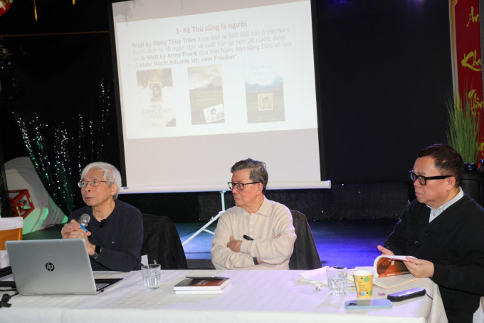 Ra mắt sách “Xuyên qua mọi chiến tuyến” tại Berlin: Những câu chuyện vượt qua mọi ranh giới lịch sử