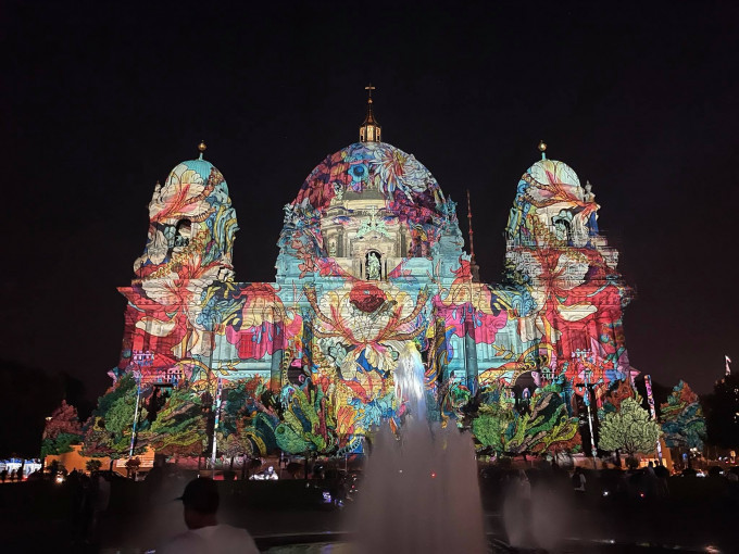 TỘI PHẠM Ở BERLIN BẤT NGỜ GIẢM NHẸ