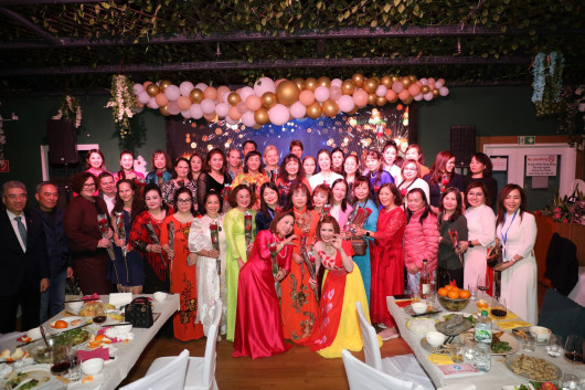 HỘI PHỤ NỮ ĐỒNG XUÂN BERLIN TƯNG BỪNG KỶ NIỆM NGÀY QUỐC TẾ PHỤ NỮ 8/3