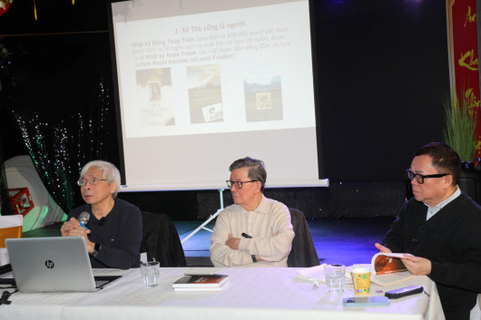 Ra mắt sách “Xuyên qua mọi chiến tuyến” tại Berlin: Những câu chuyện vượt qua mọi ranh giới lịch sử