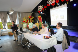 ALBUM: Ra mắt sách “Xuyên qua mọi chiến tuyến” tại Berlin củ tác giả Nguyễn Xuân Thọ