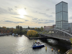 CẦU ELSENBRÜCKE SẮP MỞ LẠI: Giao thông Berlin dần "thở dễ hơn"