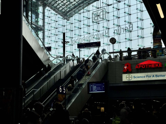 Khắc phục “khủng hoảng thang cuốn” tại Ga Trung tâm Berlin sau nhiều tuần ách tắc