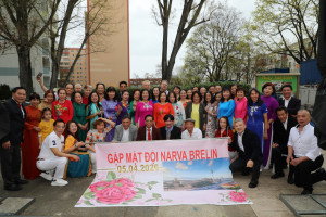 ALBUM:  ĐỘI BÓNG ĐÈN NARVA BERLIN GẶP MẶT TRONG MÙA OSTERN 2026