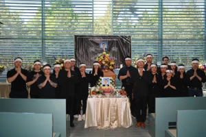 LỜI CẢM TẠ CỦA GIA ĐÌNH SAU TANG LỄ
