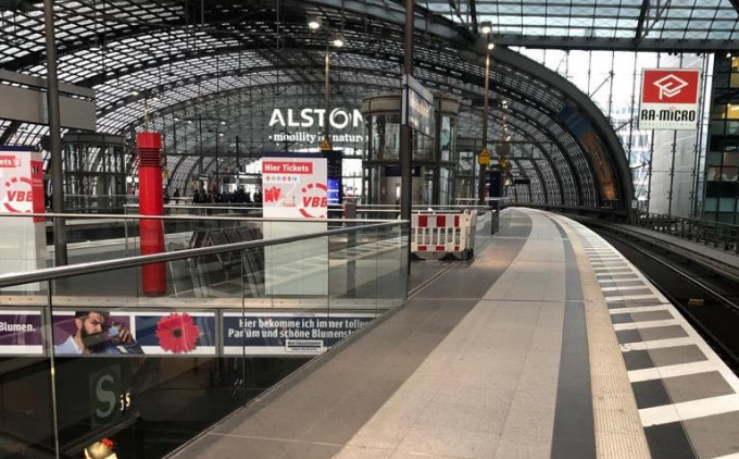 TIN ĐỨC: Deutsche Bahn trang bị camera gắn trên người (Bodycam) cho nhân viên tàu đường dài