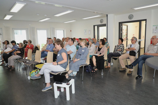 THÔNG BÁO: Mời người cao tuổi gốc nhập cư tại Berlin tham gia khóa tập huấn chuẩn bị cho Bầu cử Hội đồng Đại diện Người cao tuổi 2027