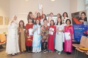 ALBUM: Thiện nguyện viên hân hoan nhận bằng tốt nghiệp sau Khóa đào tạo Hospiz 34