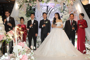 Chúc mừng Hoàng Linh và Hằng Julia trăm trăm năm hạnh phúc